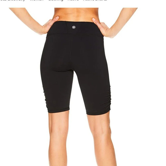 NWT Gaiam Women's Yoga Performance Spandex Compression Shorts - Black - Picture 2 of 5